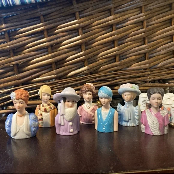 Lot of 7 Avon Porcelain Lady Bust Thimbles 1982–1984 Vintage Collectible Set - Picture 1 of 4